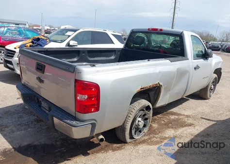 2010 Chevrolet Silverado 1500 Work Truck z USA, uszkodzony, nr VIN 1GCPCPEA4AZ179494